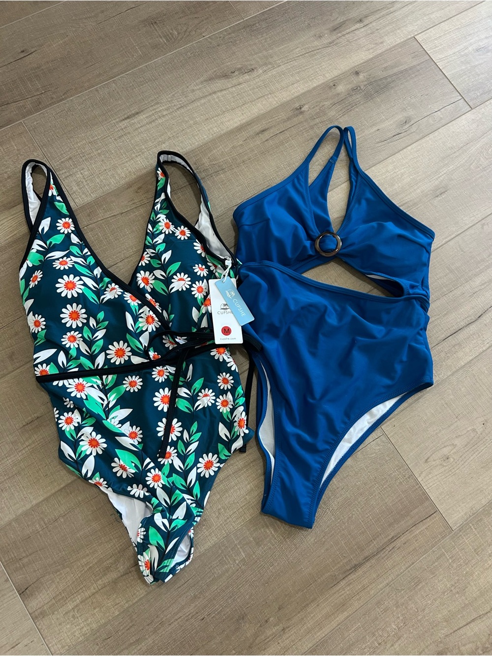 New Cupshe Two Swimsuit One piece bundle size medium